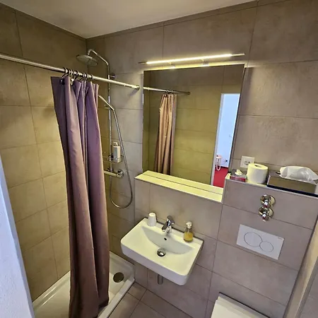 Отель Donnersberg