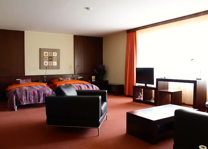 Hotel Donnersberg 3*